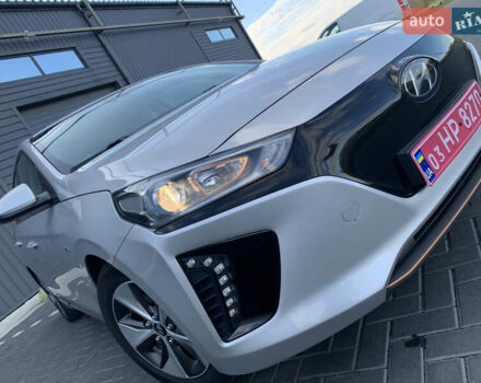 Серый Хендай Ioniq, объемом двигателя 0 л и пробегом 142 тыс. км за 12999 $, фото 38 на Automoto.ua
