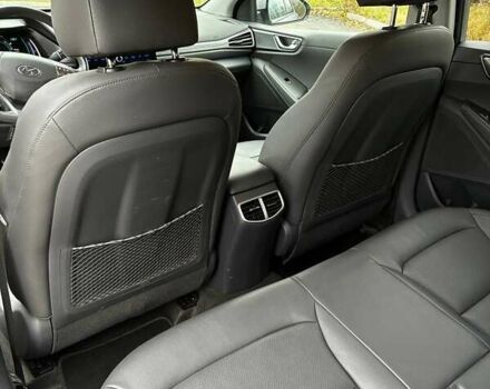 Сірий Хендай Ioniq, об'ємом двигуна 0 л та пробігом 131 тис. км за 16500 $, фото 21 на Automoto.ua