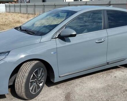 Серый Хендай Ioniq, объемом двигателя 0 л и пробегом 147 тыс. км за 16200 $, фото 3 на Automoto.ua