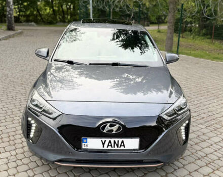 Серый Хендай Ioniq, объемом двигателя 0 л и пробегом 158 тыс. км за 15000 $, фото 6 на Automoto.ua