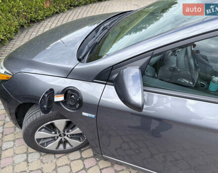 Серый Хендай Ioniq, объемом двигателя 1.58 л и пробегом 65 тыс. км за 16999 $, фото 7 на Automoto.ua