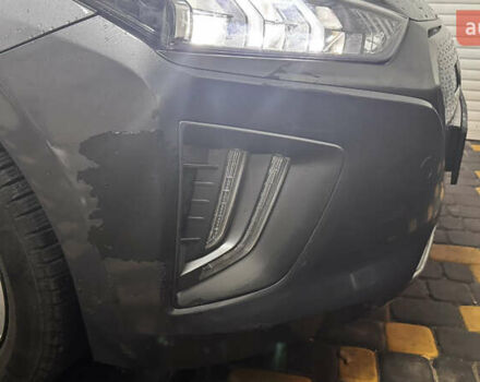 Серый Хендай Ioniq, объемом двигателя 0 л и пробегом 130 тыс. км за 15500 $, фото 11 на Automoto.ua