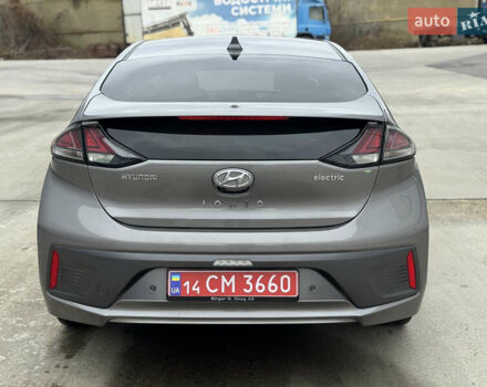 Серый Хендай Ioniq, объемом двигателя 0 л и пробегом 104 тыс. км за 16700 $, фото 3 на Automoto.ua