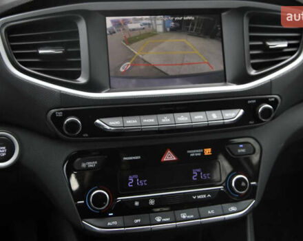 Серый Хендай Ioniq, объемом двигателя 1.58 л и пробегом 65 тыс. км за 16999 $, фото 31 на Automoto.ua