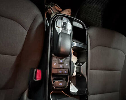 Серый Хендай Ioniq, объемом двигателя 0 л и пробегом 130 тыс. км за 15500 $, фото 12 на Automoto.ua