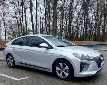 Серый Хендай Ioniq, объемом двигателя 1.58 л и пробегом 72 тыс. км за 16500 $, фото 15 на Automoto.ua