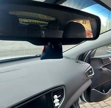 Серый Хендай Ioniq, объемом двигателя 1.58 л и пробегом 72 тыс. км за 16500 $, фото 35 на Automoto.ua