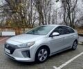 Серый Хендай Ioniq, объемом двигателя 1.58 л и пробегом 72 тыс. км за 16500 $, фото 6 на Automoto.ua