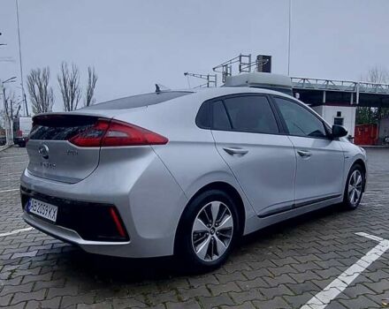 Серый Хендай Ioniq, объемом двигателя 1.58 л и пробегом 72 тыс. км за 16500 $, фото 13 на Automoto.ua