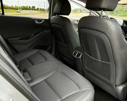 Сірий Хендай Ioniq, об'ємом двигуна 0 л та пробігом 131 тис. км за 16500 $, фото 25 на Automoto.ua