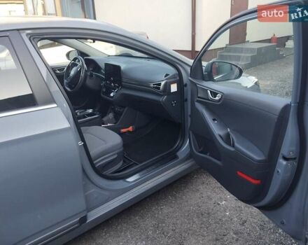 Серый Хендай Ioniq, объемом двигателя 0 л и пробегом 147 тыс. км за 16200 $, фото 9 на Automoto.ua