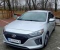 Серый Хендай Ioniq, объемом двигателя 1.58 л и пробегом 72 тыс. км за 16500 $, фото 1 на Automoto.ua