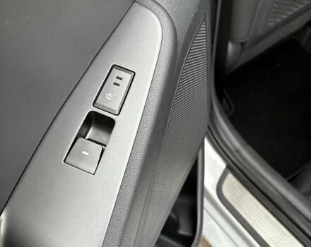 Сірий Хендай Ioniq, об'ємом двигуна 0 л та пробігом 131 тис. км за 16500 $, фото 20 на Automoto.ua