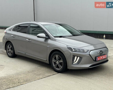 Серый Хендай Ioniq, объемом двигателя 0 л и пробегом 104 тыс. км за 16700 $, фото 6 на Automoto.ua