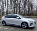 Серый Хендай Ioniq, объемом двигателя 1.58 л и пробегом 72 тыс. км за 16500 $, фото 3 на Automoto.ua