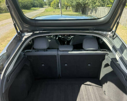 Серый Хендай Ioniq, объемом двигателя 1.58 л и пробегом 84 тыс. км за 15500 $, фото 10 на Automoto.ua