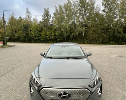 Серый Хендай Ioniq, объемом двигателя 0 л и пробегом 80 тыс. км за 17999 $, фото 11 на Automoto.ua