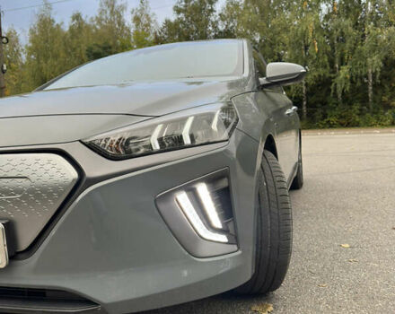 Серый Хендай Ioniq, объемом двигателя 0 л и пробегом 80 тыс. км за 17999 $, фото 14 на Automoto.ua