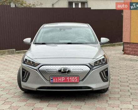 Серый Хендай Ioniq, объемом двигателя 0 л и пробегом 58 тыс. км за 15199 $, фото 65 на Automoto.ua