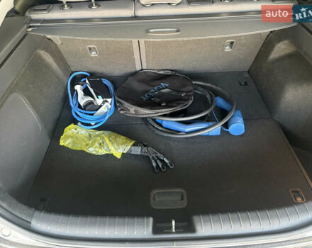 Серый Хендай Ioniq, объемом двигателя 0 л и пробегом 75 тыс. км за 15499 $, фото 33 на Automoto.ua