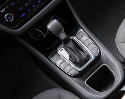 Серый Хендай Ioniq, объемом двигателя 1.58 л и пробегом 126 тыс. км за 14700 $, фото 5 на Automoto.ua