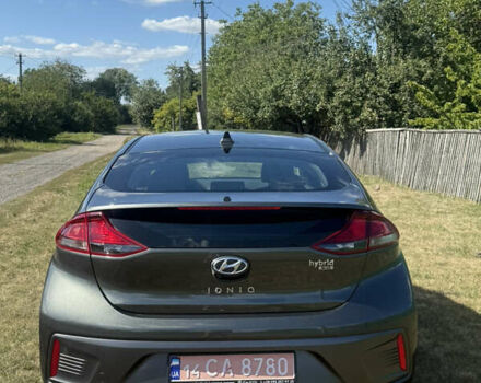 Серый Хендай Ioniq, объемом двигателя 1.58 л и пробегом 84 тыс. км за 15500 $, фото 3 на Automoto.ua
