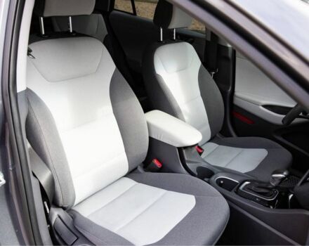 Серый Хендай Ioniq, объемом двигателя 1.58 л и пробегом 126 тыс. км за 14700 $, фото 6 на Automoto.ua