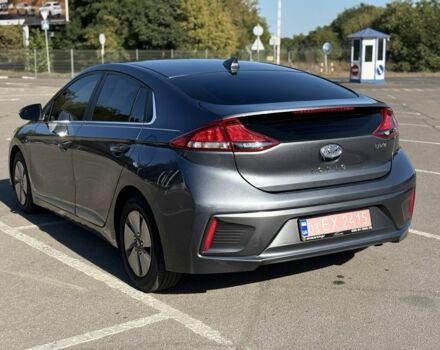 Серый Хендай Ioniq, объемом двигателя 1.6 л и пробегом 125 тыс. км за 14700 $, фото 2 на Automoto.ua