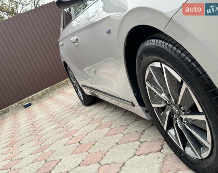 Серый Хендай Ioniq, объемом двигателя 0 л и пробегом 58 тыс. км за 15199 $, фото 47 на Automoto.ua