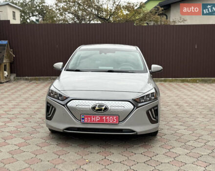Серый Хендай Ioniq, объемом двигателя 0 л и пробегом 58 тыс. км за 15199 $, фото 2 на Automoto.ua
