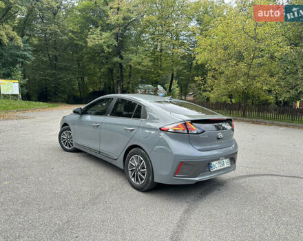 Серый Хендай Ioniq, объемом двигателя 0 л и пробегом 80 тыс. км за 17999 $, фото 16 на Automoto.ua