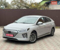 Серый Хендай Ioniq, объемом двигателя 0 л и пробегом 58 тыс. км за 15199 $, фото 63 на Automoto.ua