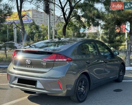 Сірий Хендай Ioniq, об'ємом двигуна 1.58 л та пробігом 165 тис. км за 15999 $, фото 6 на Automoto.ua