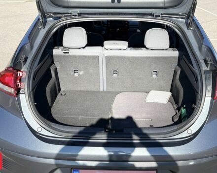 Серый Хендай Ioniq, объемом двигателя 1.6 л и пробегом 125 тыс. км за 14700 $, фото 4 на Automoto.ua