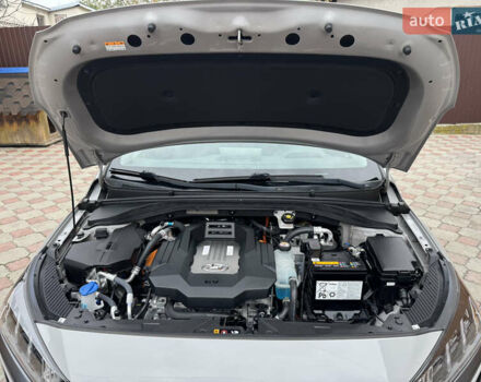 Серый Хендай Ioniq, объемом двигателя 0 л и пробегом 58 тыс. км за 15199 $, фото 41 на Automoto.ua