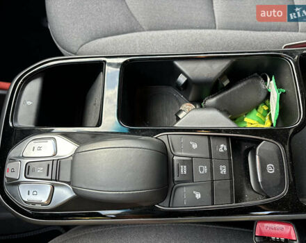 Серый Хендай Ioniq, объемом двигателя 0 л и пробегом 75 тыс. км за 15499 $, фото 17 на Automoto.ua