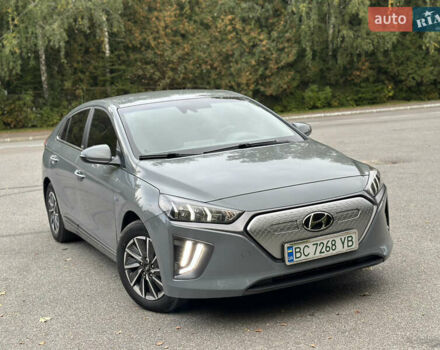 Серый Хендай Ioniq, объемом двигателя 0 л и пробегом 80 тыс. км за 17999 $, фото 1 на Automoto.ua