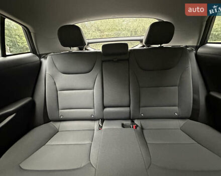 Серый Хендай Ioniq, объемом двигателя 0 л и пробегом 80 тыс. км за 17999 $, фото 32 на Automoto.ua