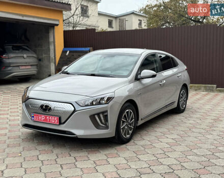 Серый Хендай Ioniq, объемом двигателя 0 л и пробегом 58 тыс. км за 15199 $, фото 1 на Automoto.ua
