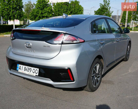 Серый Хендай Ioniq, объемом двигателя 0 л и пробегом 45 тыс. км за 16500 $, фото 3 на Automoto.ua