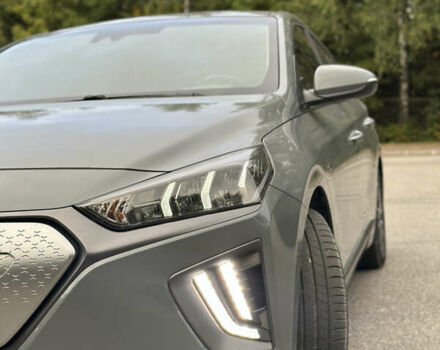 Серый Хендай Ioniq, объемом двигателя 0 л и пробегом 80 тыс. км за 17999 $, фото 13 на Automoto.ua