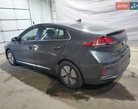Серый Хендай Ioniq, объемом двигателя 1.58 л и пробегом 128 тыс. км за 3000 $, фото 1 на Automoto.ua
