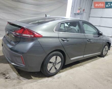 Серый Хендай Ioniq, объемом двигателя 1.58 л и пробегом 128 тыс. км за 3000 $, фото 2 на Automoto.ua