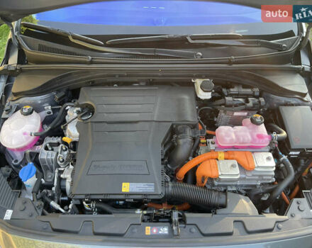 Серый Хендай Ioniq, объемом двигателя 1.58 л и пробегом 46 тыс. км за 19900 $, фото 20 на Automoto.ua