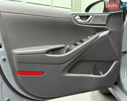 Хендай Ioniq 2021 в Луцке на Automoto.ua Серый Хендай Ioniq, объемом двигателя 0 л и пробегом 35 тыс. км за 17779 $, фото 12 на Automoto.ua