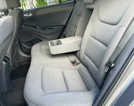 Серый Хендай Ioniq, объемом двигателя 0 л и пробегом 70 тыс. км за 15800 $, фото 28 на Automoto.ua