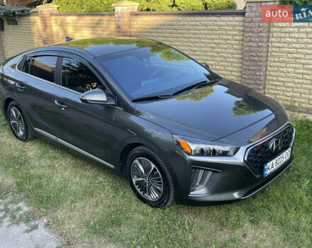 Серый Хендай Ioniq, объемом двигателя 1.58 л и пробегом 46 тыс. км за 19900 $, фото 27 на Automoto.ua