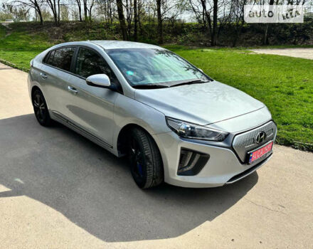 Серый Хендай Ioniq, объемом двигателя 0 л и пробегом 49 тыс. км за 17600 $, фото 1 на Automoto.ua