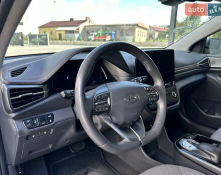 Серый Хендай Ioniq, объемом двигателя 0 л и пробегом 70 тыс. км за 15800 $, фото 20 на Automoto.ua