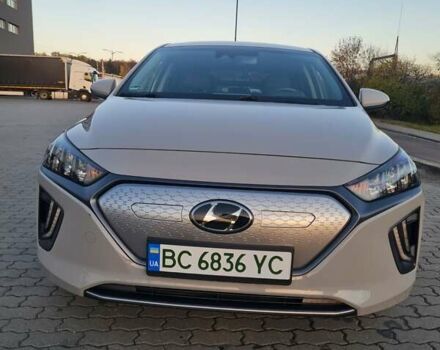 Серый Хендай Ioniq, объемом двигателя 0 л и пробегом 37 тыс. км за 16700 $, фото 9 на Automoto.ua